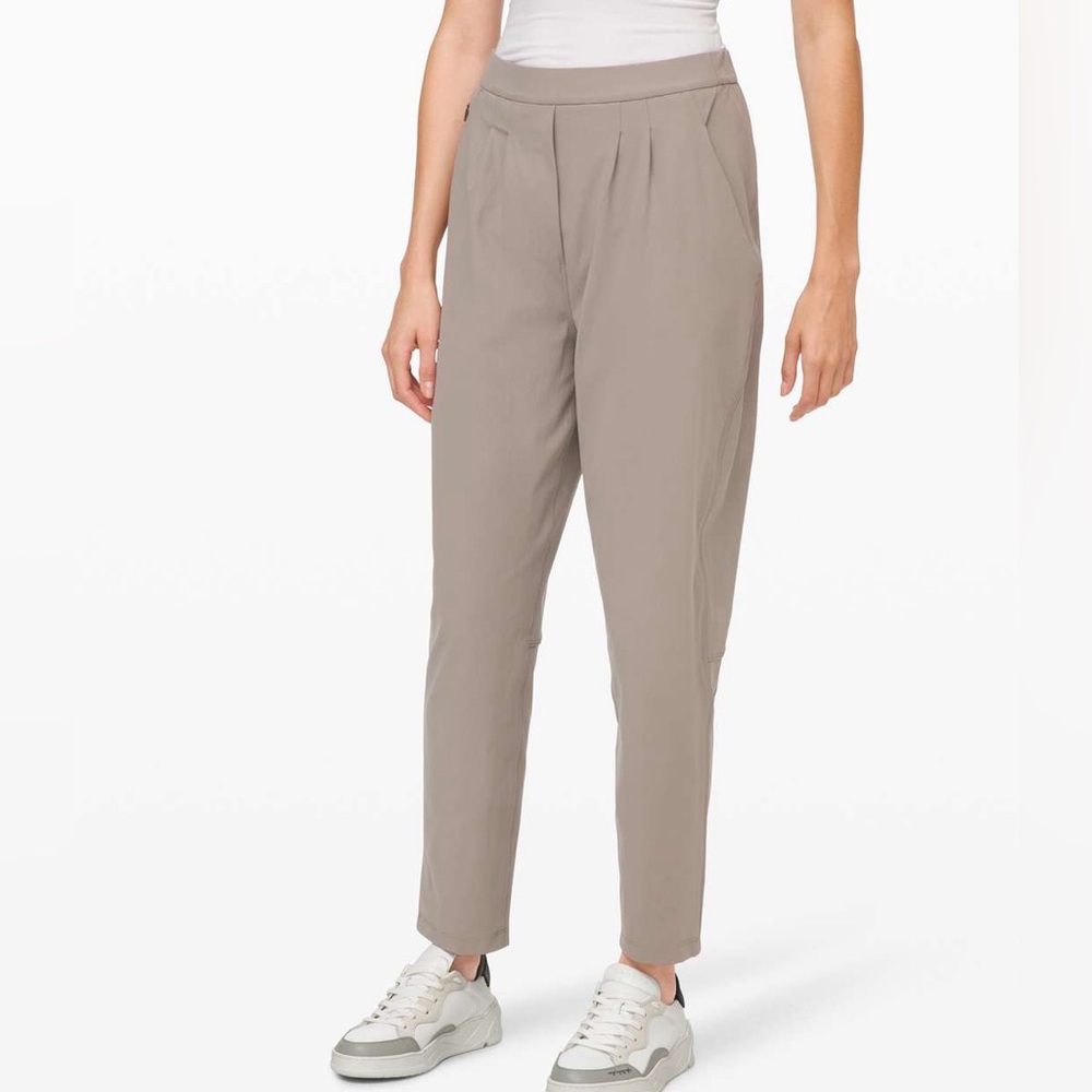 Lululemon Essential High Rise Trouser - Picture 3 of 8